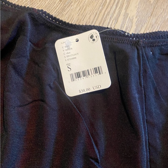 Free People Layered Up shorts NWT - Picture 5 of 6